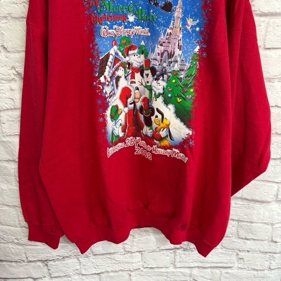 Disney Vintage  2008 2XL crewneck Christmas sweatshirt magic kingdom unisex - Picture 3 of 8